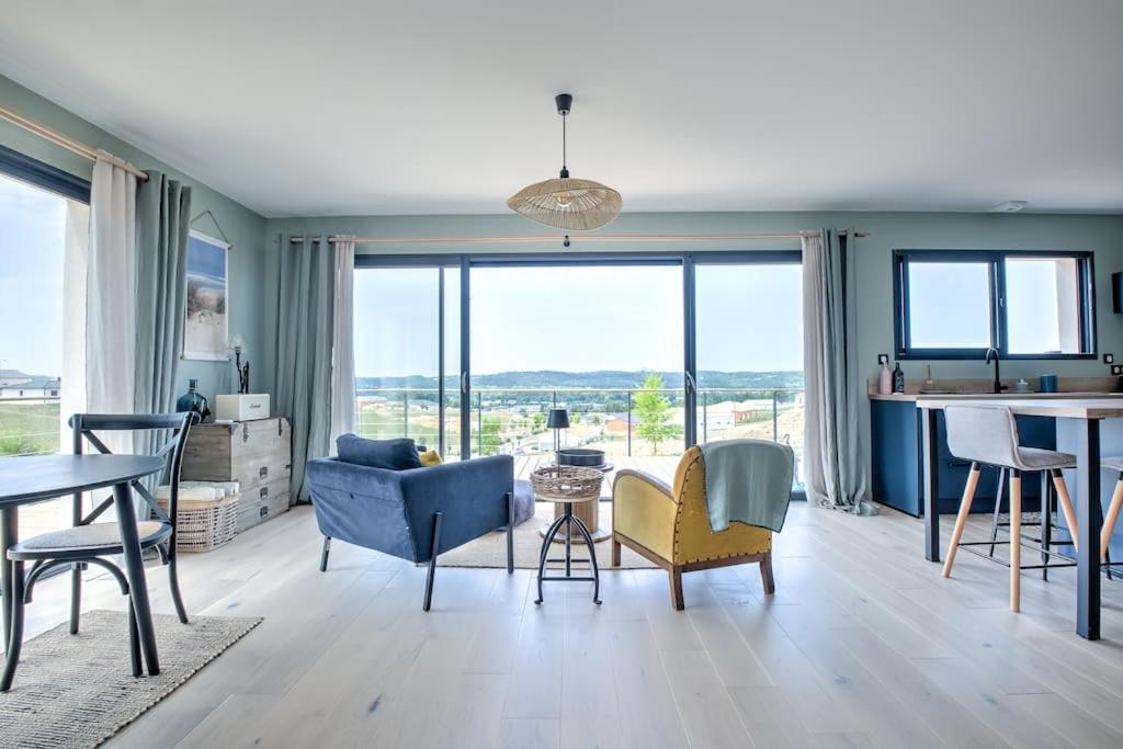 L'Elegante Confort, Clim & Vue Imprenable Bassillac Exterior foto